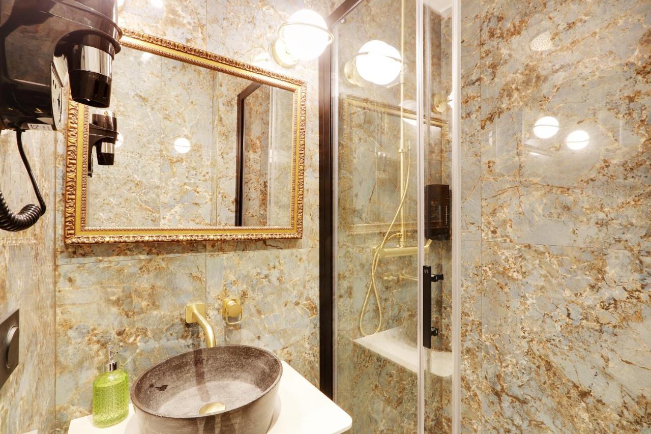 Pick A Flat'S Apartments In Champs Elysees - Rue Du Colisee 파리 외부 사진